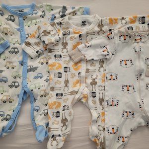 Baby's clothes
